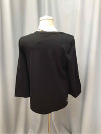 CHICOS SIZE MEDIUM Ladies TOP