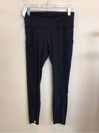 LULULEMON SIZE 6 Ladies EXERCISE