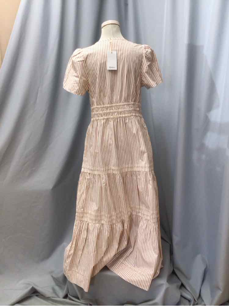 QUINCE SIZE LARGE Ladies DRESS