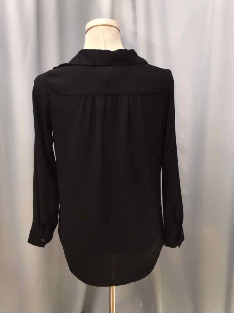 ANN TAYLOR SIZE SMALL PET Ladies BLOUSE