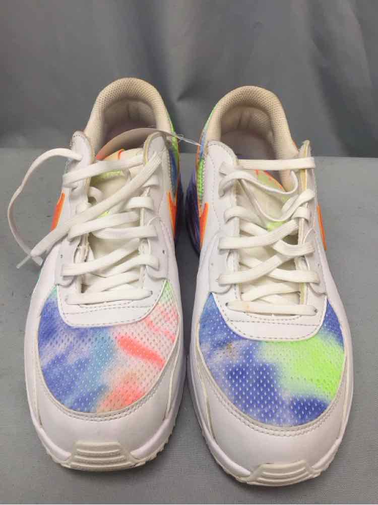 NIKE SIZE 9 1/2 Ladies SHOES