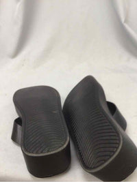 CUSHIONAIRE SIZE 9 Ladies SHOES