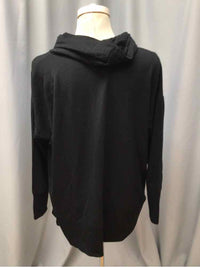 GARNET HILL SIZE MEDIUM Ladies TOP