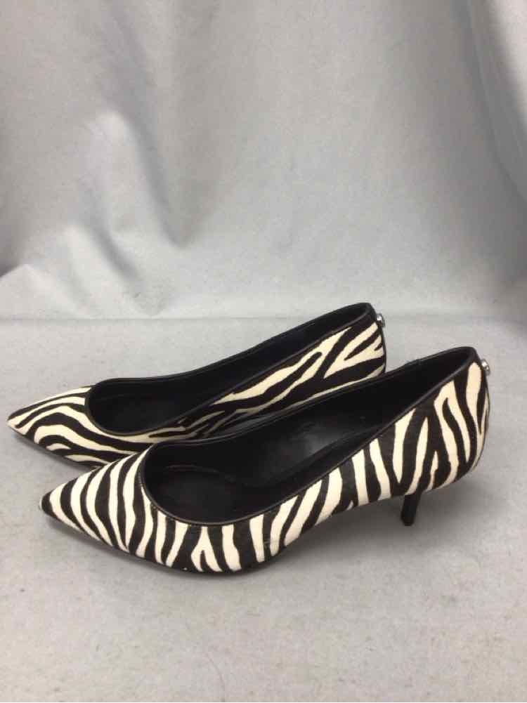 MICHAEL KORS SIZE 6 Ladies SHOES