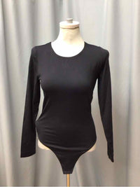 ARITZIA SIZE LARGE Ladies TOP