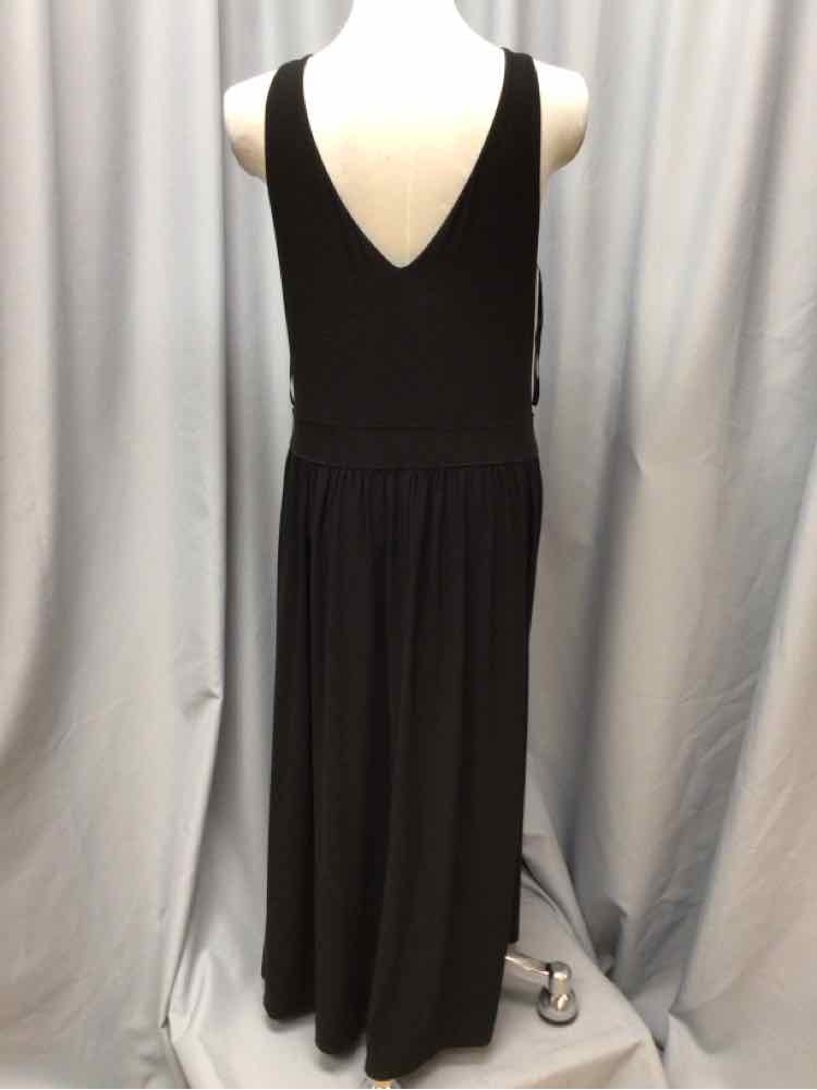 WHITE HOUSE BLACK MARKET SIZE LARGE Ladies DRESS