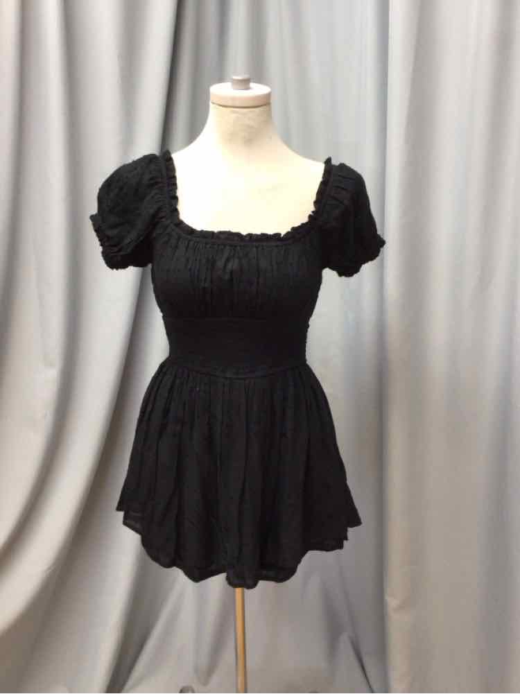 HOLLISTER SIZE SMALL Ladies DRESS