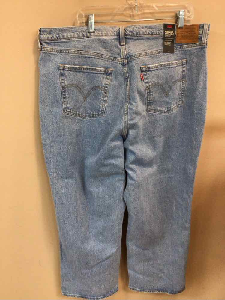 LEVI STRAUSS & CO SIZE 20 Ladies JEANS