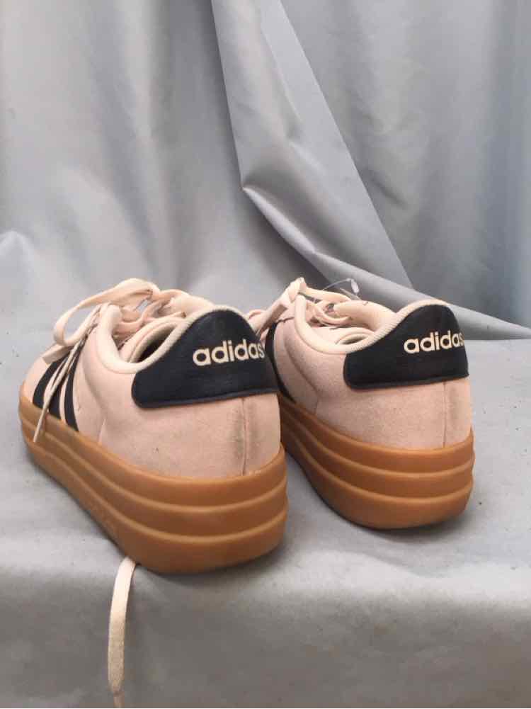 ADIDAS SIZE 9 1/2 Ladies SHOES