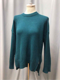 TAHARI SIZE MEDIUM Ladies TOP