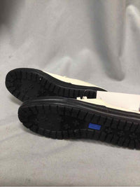 KEDS SIZE 6 1/2 Ladies SHOES