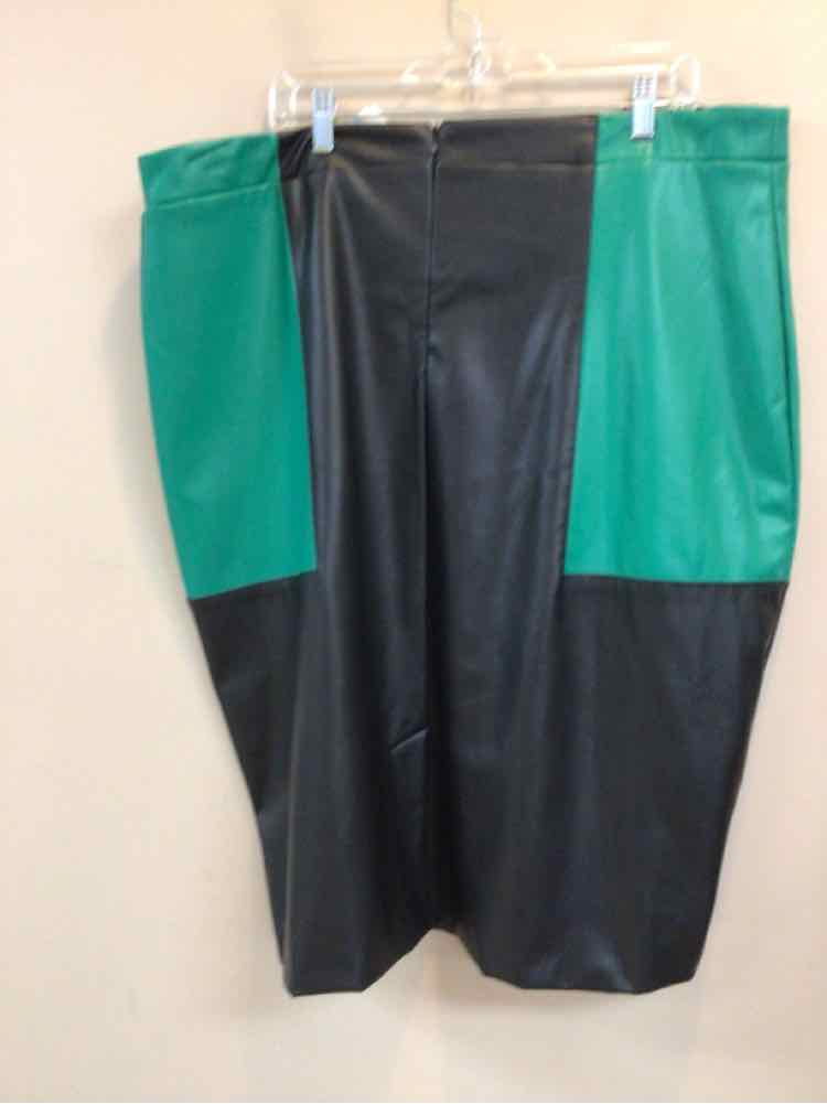 ASHLEY STEWART SIZE 24 Ladies SKIRT