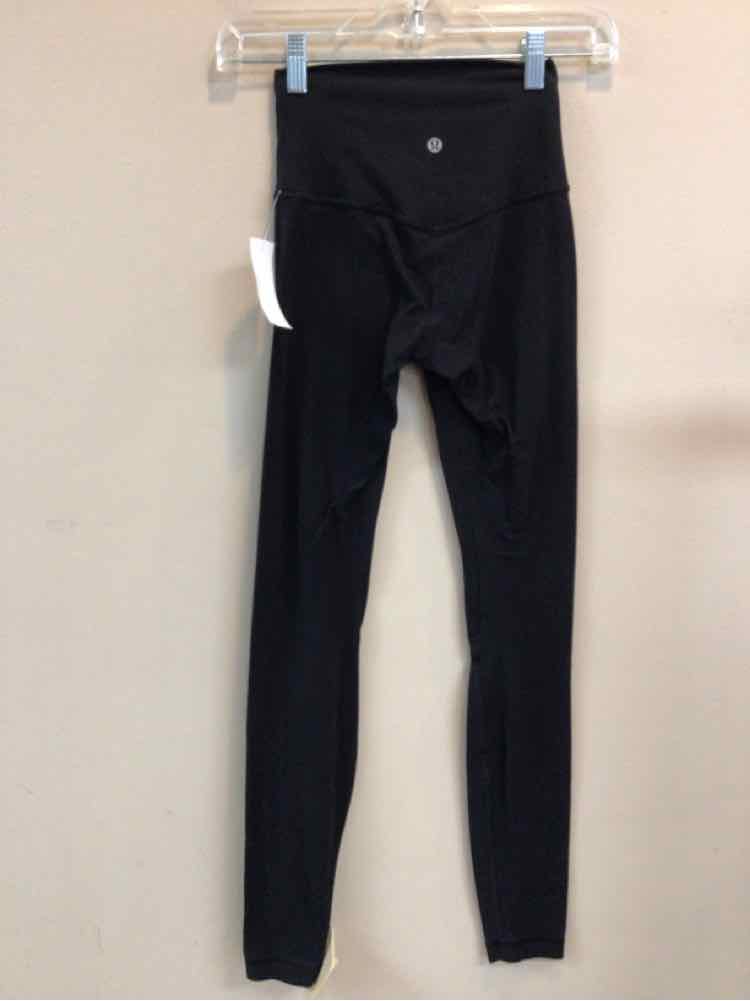 LULULEMON SIZE 2 Ladies EXERCISE