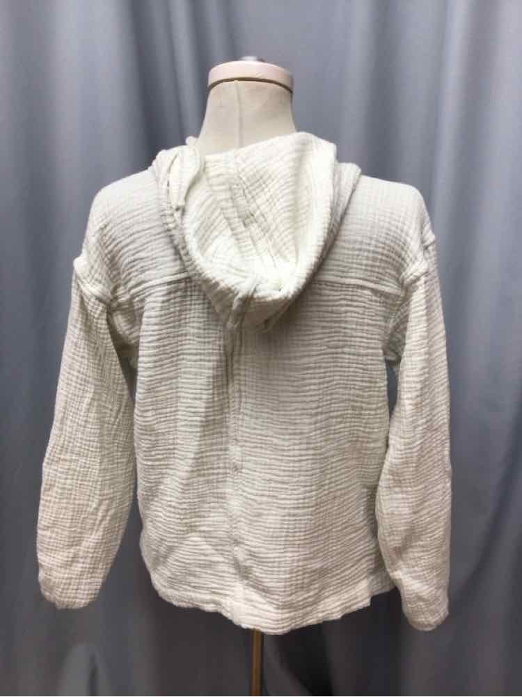 EDDIE BAUER SIZE MEDIUM Ladies TOP