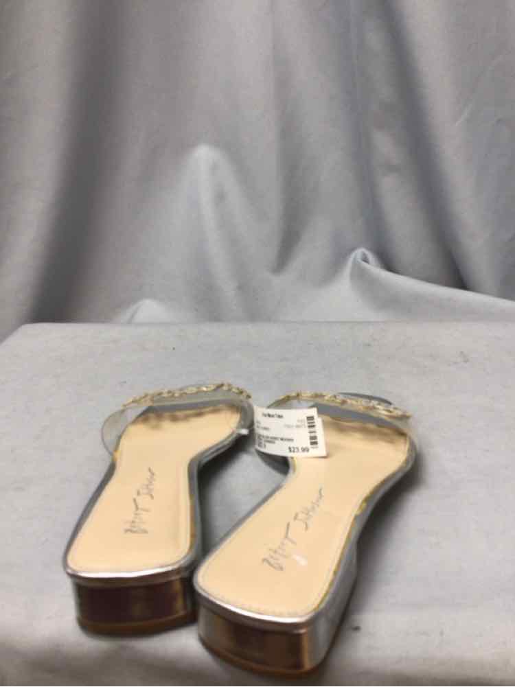 BETSEY JOHNSON SIZE 9 Ladies SHOES