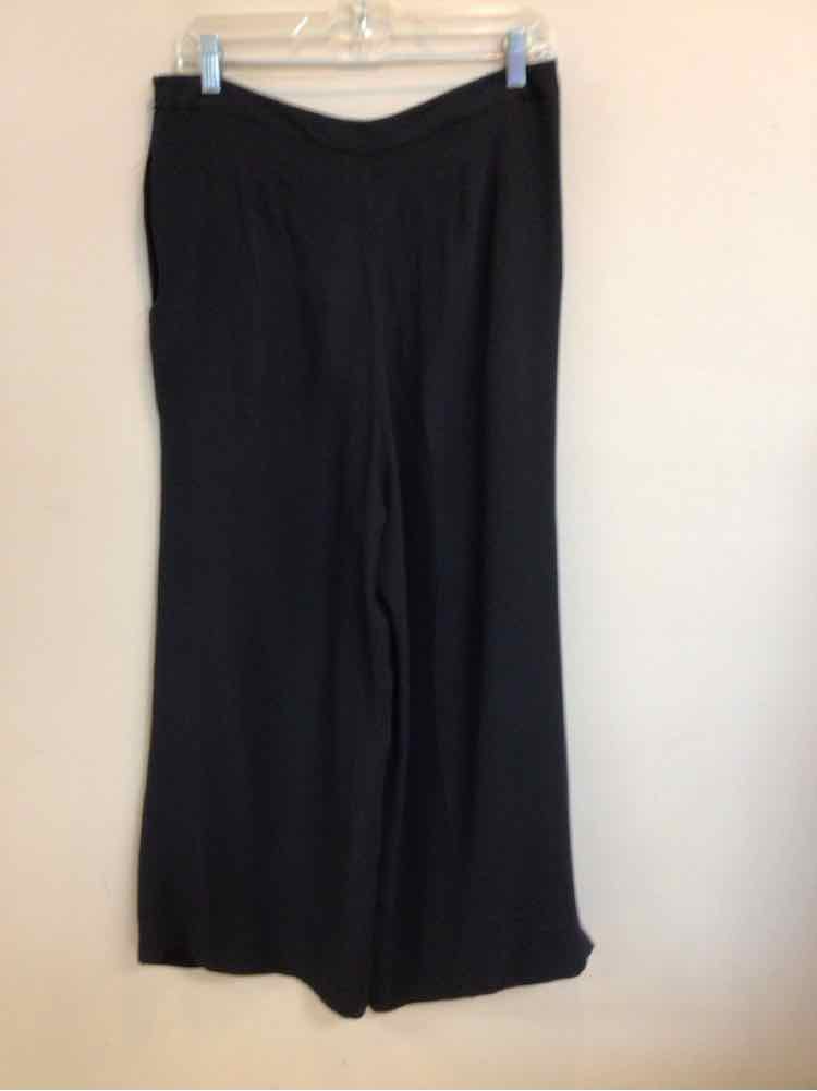 CARESTE SIZE 14 Ladies PANTS