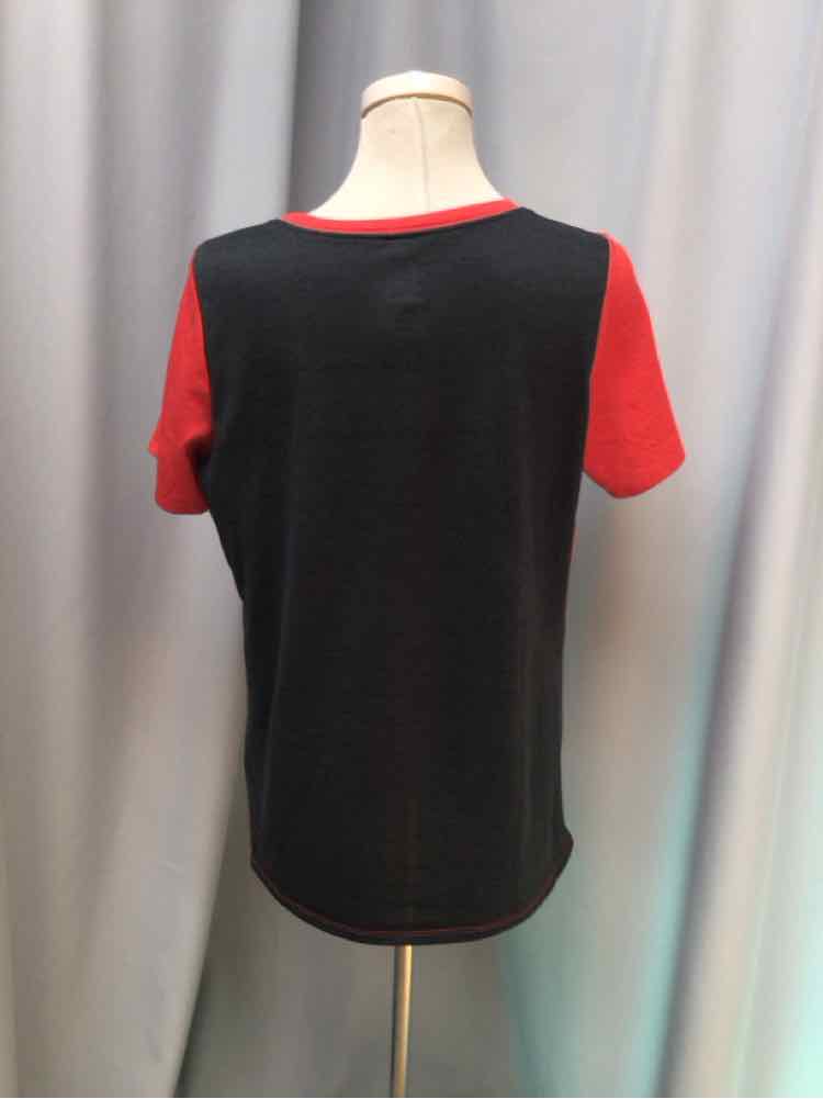 NIKE SIZE LARGE Ladies TOP