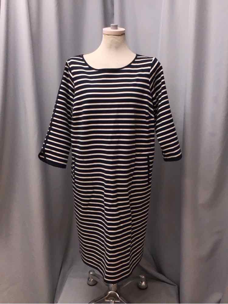 LANDS END SIZE 18 Ladies DRESS