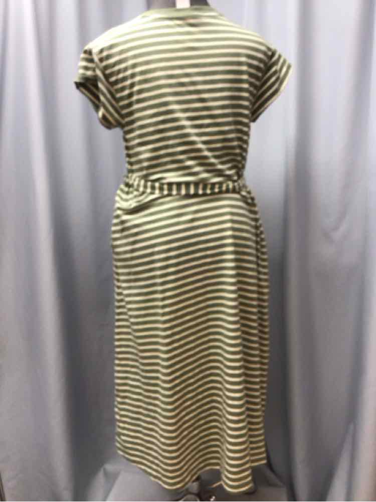 ON 34TH SIZE X LARGE Ladies DRESS