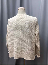 HARPER SIZE LARGE Ladies TOP