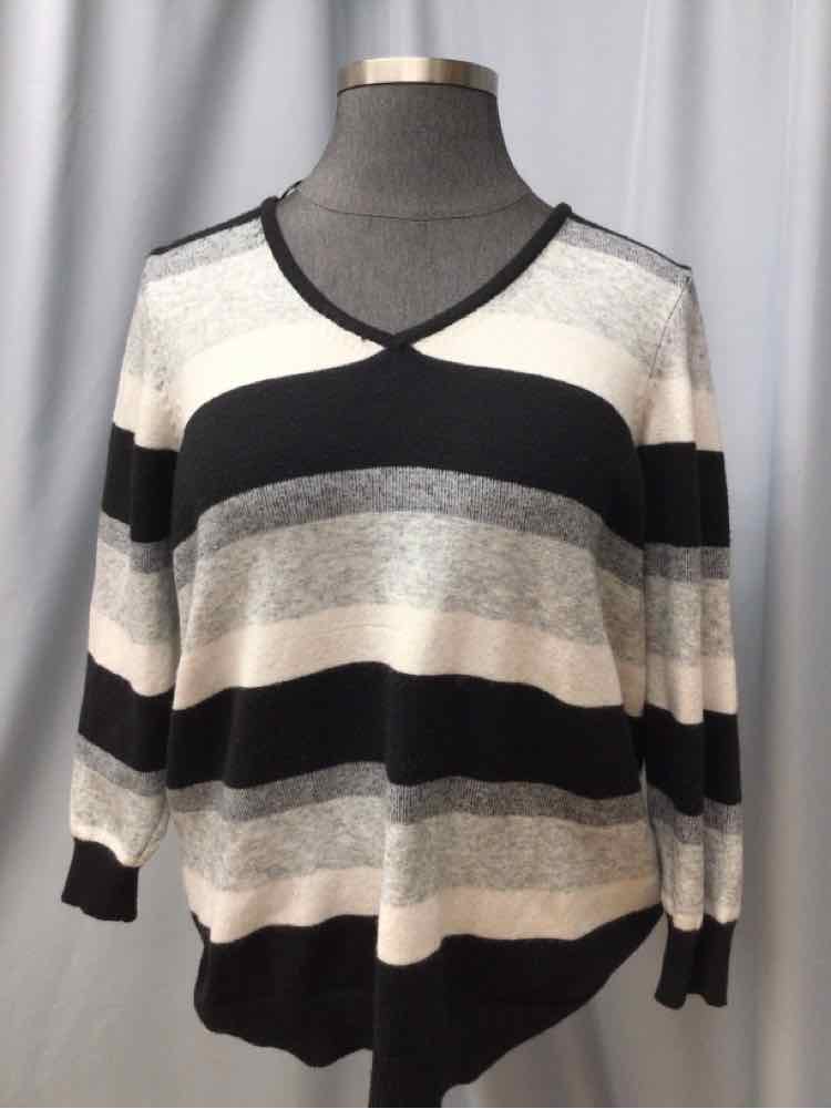 LANE BRYANT SIZE 22/24 Ladies TOP