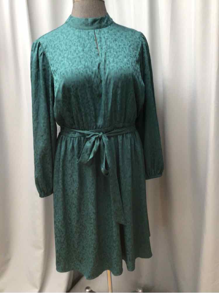 LANE BRYANT SIZE 18 Ladies DRESS