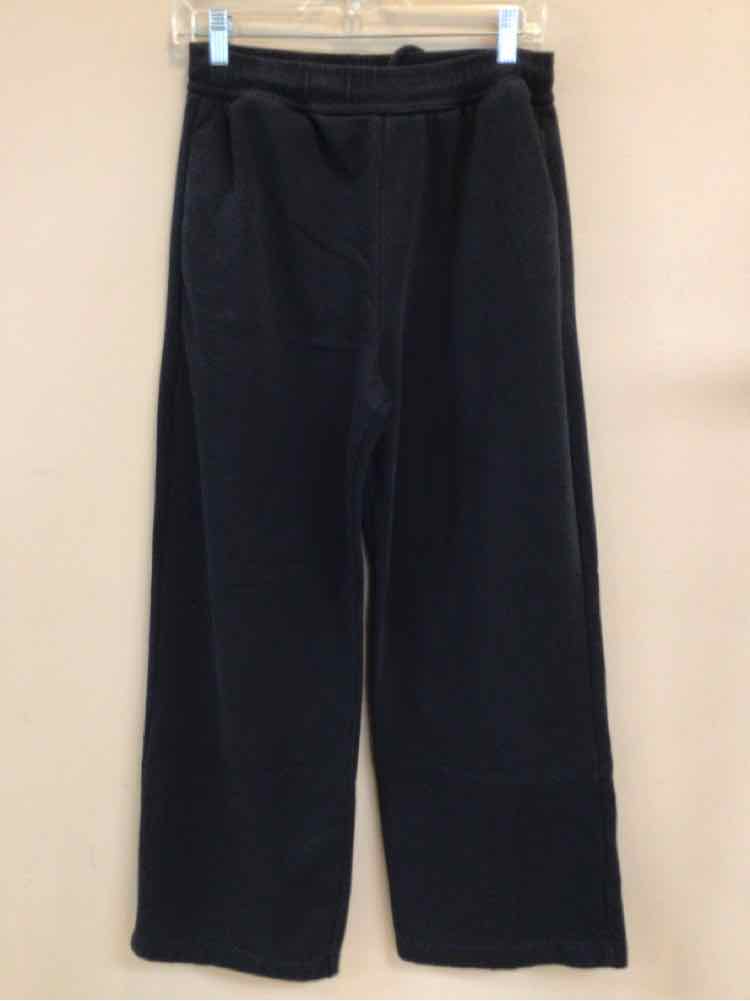 ZARA SIZE MEDIUM Ladies EXERCISE