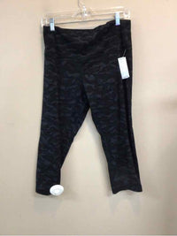 LULULEMON SIZE 12 Ladies EXERCISE
