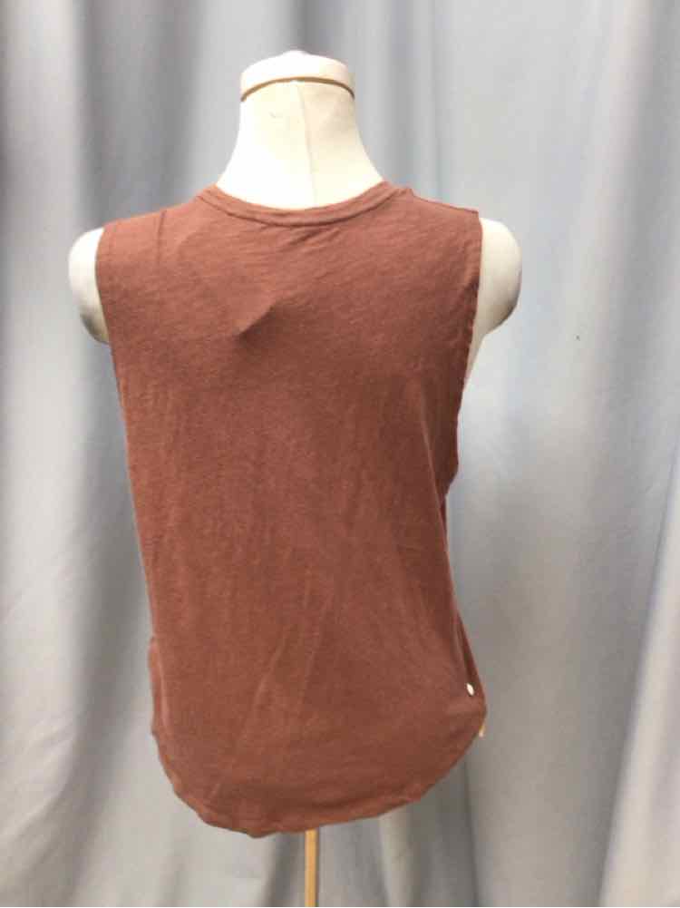 VUORI SIZE MEDIUM Ladies TOP