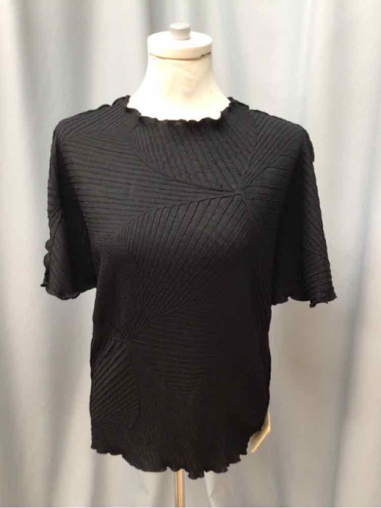 CHICOS SIZE MEDIUM Ladies BLOUSE