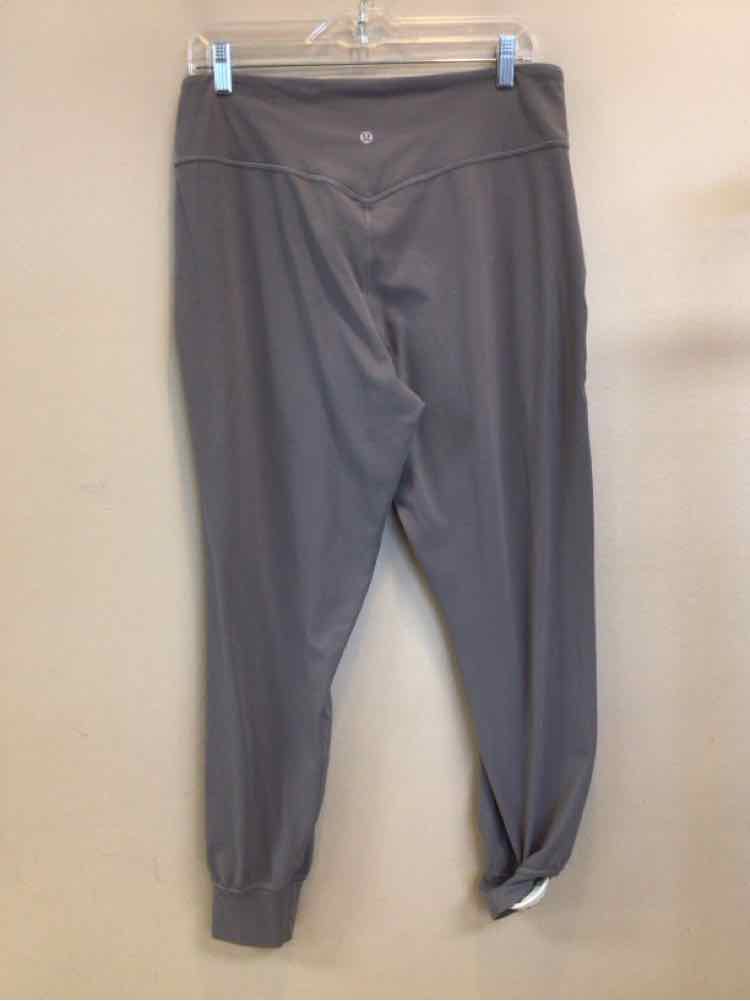 LULULEMON SIZE 12 Ladies EXERCISE