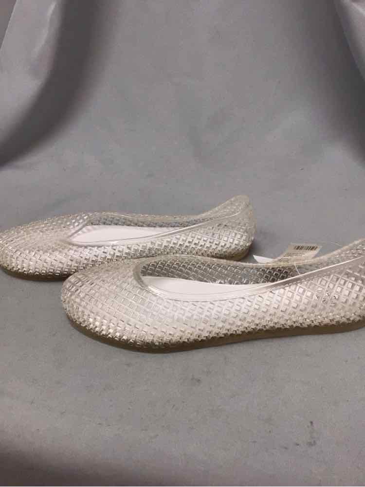 WILD FABLE SIZE 9 Ladies SHOES