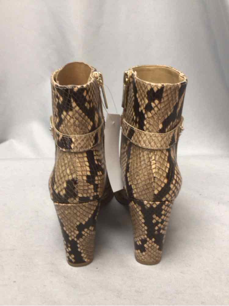 MICHAEL KORS SIZE 6 1/2 Ladies SHOES