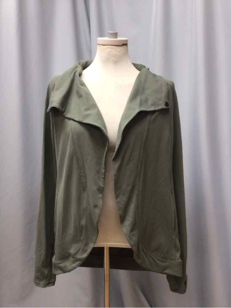 LULULEMON SIZE 4 Ladies EXERCISE