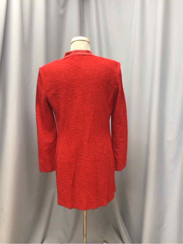 ST. JOHN SIZE 8 Ladies TOP