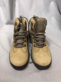 TIMBERLAND SIZE 7 1/2 Ladies SHOES