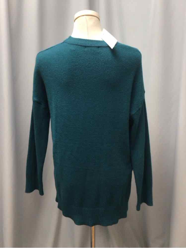 TAHARI SIZE MEDIUM Ladies TOP