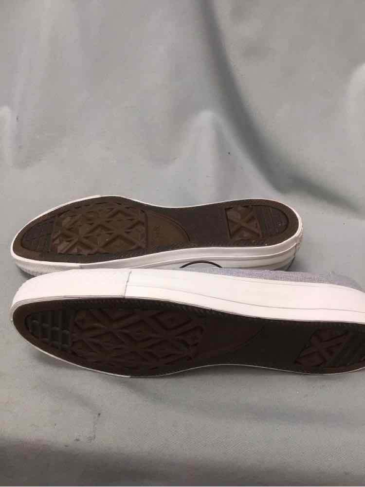 CONVERSE SIZE 8 Ladies SHOES