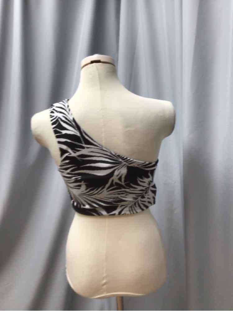 ZARA SIZE MEDIUM Ladies TOP