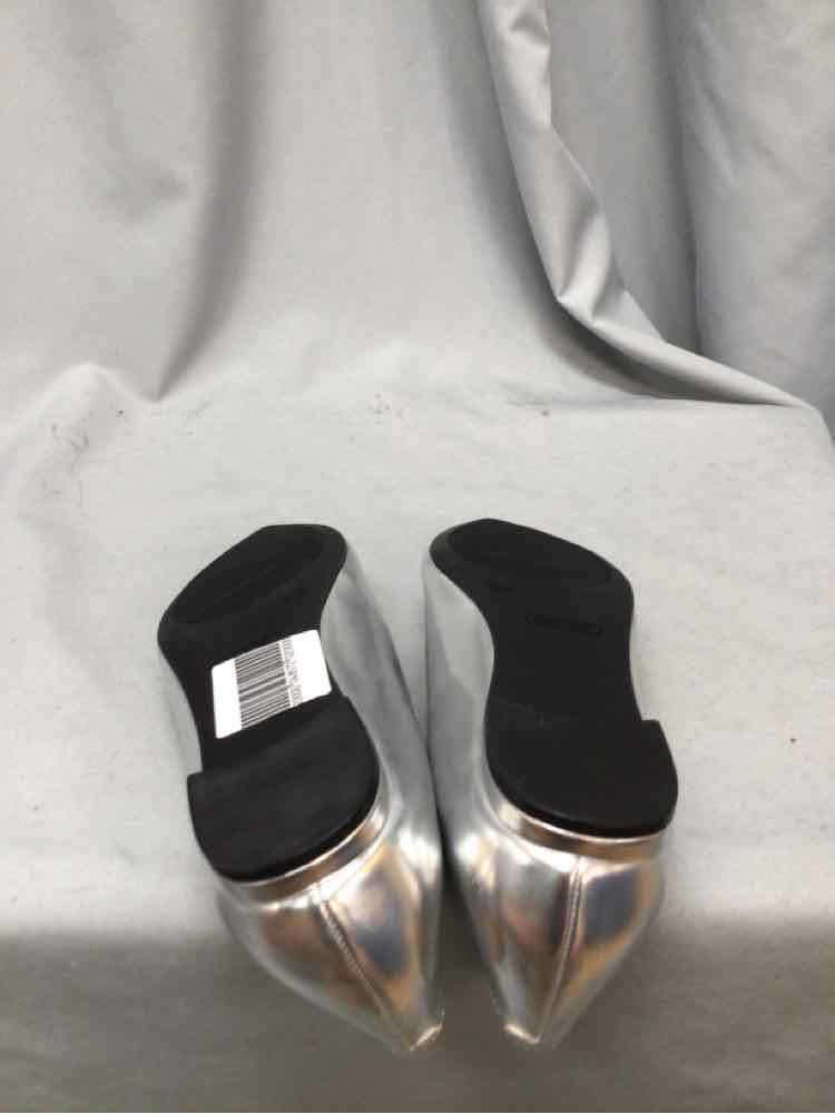 NINE WEST SIZE 8 1/2 Ladies SHOES
