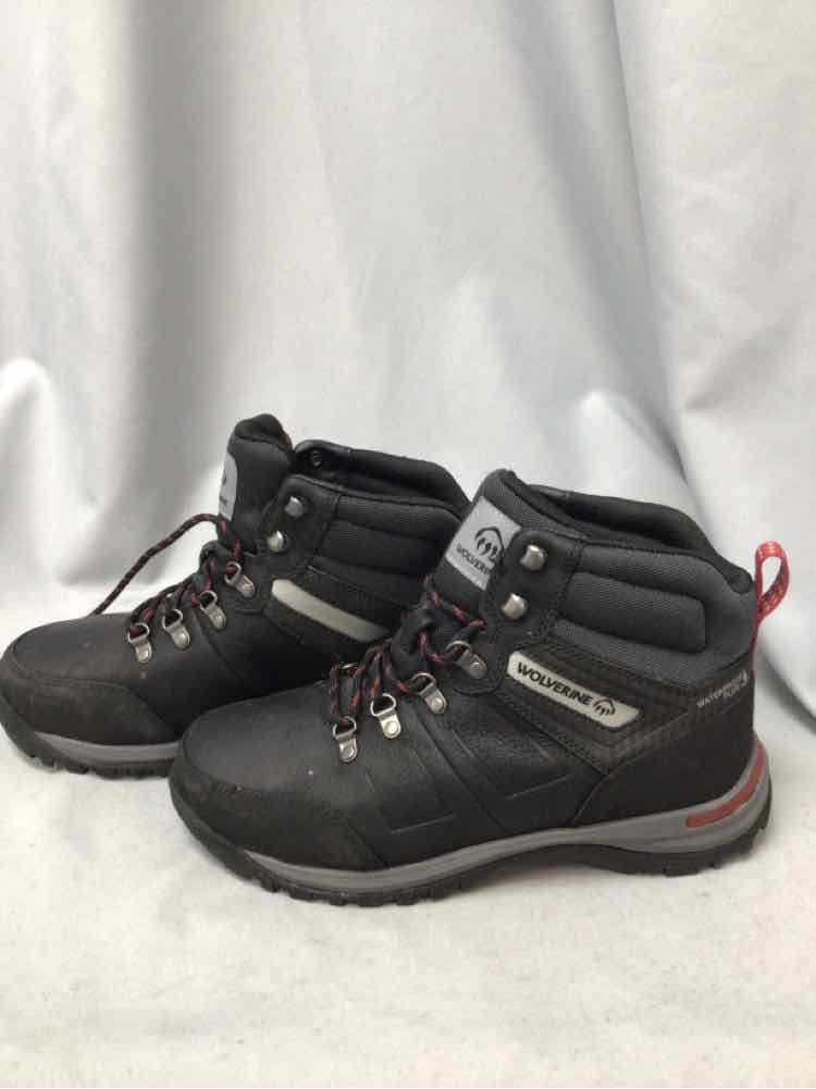 SIZE 9 1/2 WOLVERINE Men's SHOES
