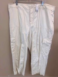 UNIVERSAL THREAD SIZE 20 Ladies PANTS