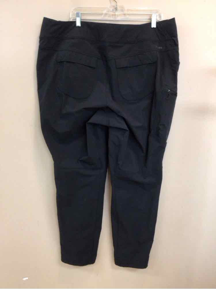 DULUTH SIZE 20 Ladies PANTS