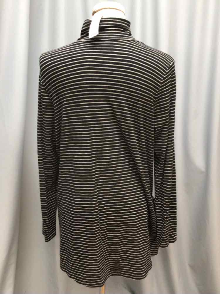 J JILL SIZE MEDIUM Ladies TOP