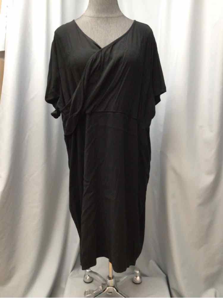 UNIVERSAL STANDARD SIZE 2 Ladies DRESS