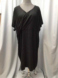 UNIVERSAL STANDARD SIZE 2 Ladies DRESS