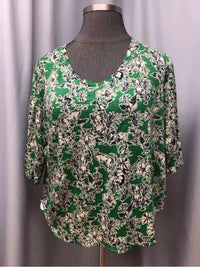 C & C CALIFORINA SIZE 2 X Ladies TOP