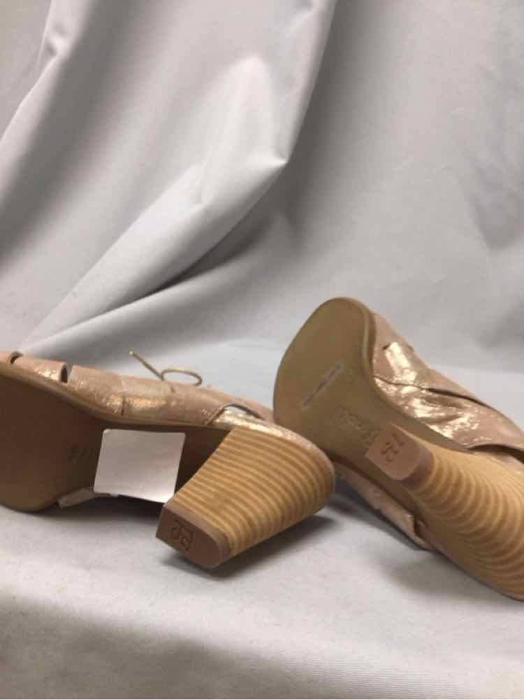 PAUL GREEN SIZE 7 Ladies SHOES