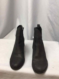 TOMS SIZE 11 Ladies SHOES