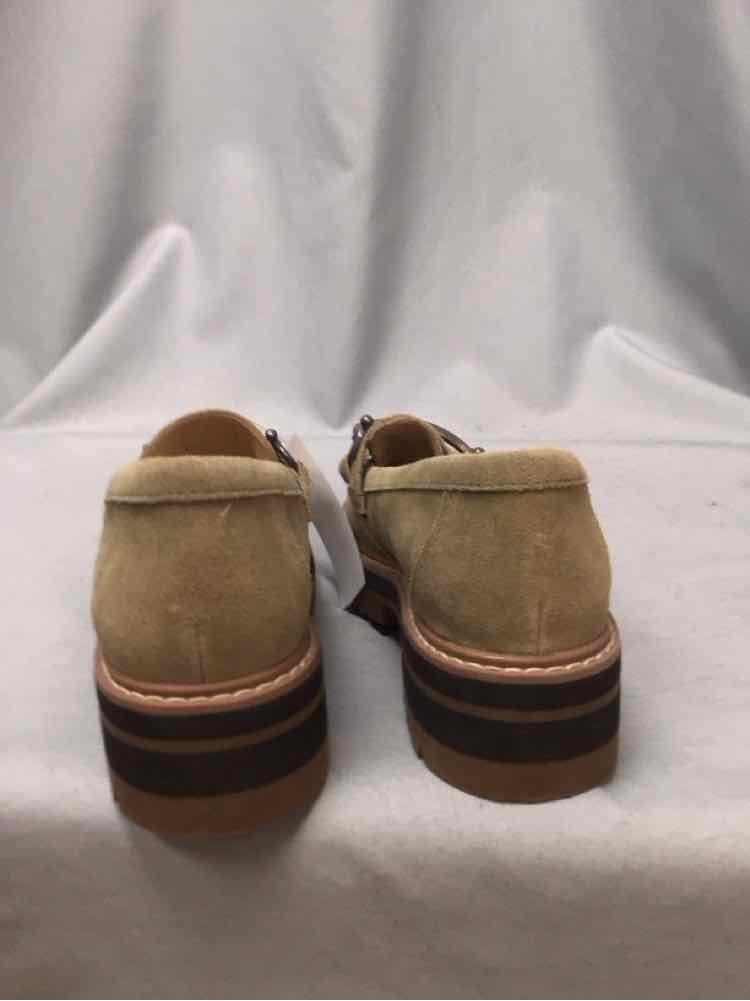 CLARKS SIZE 7 1/2 Ladies SHOES